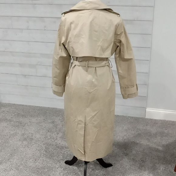 Banana Republic classic cotton twill trench coat. In Maverick tan. NWT - Picture 5 of 8